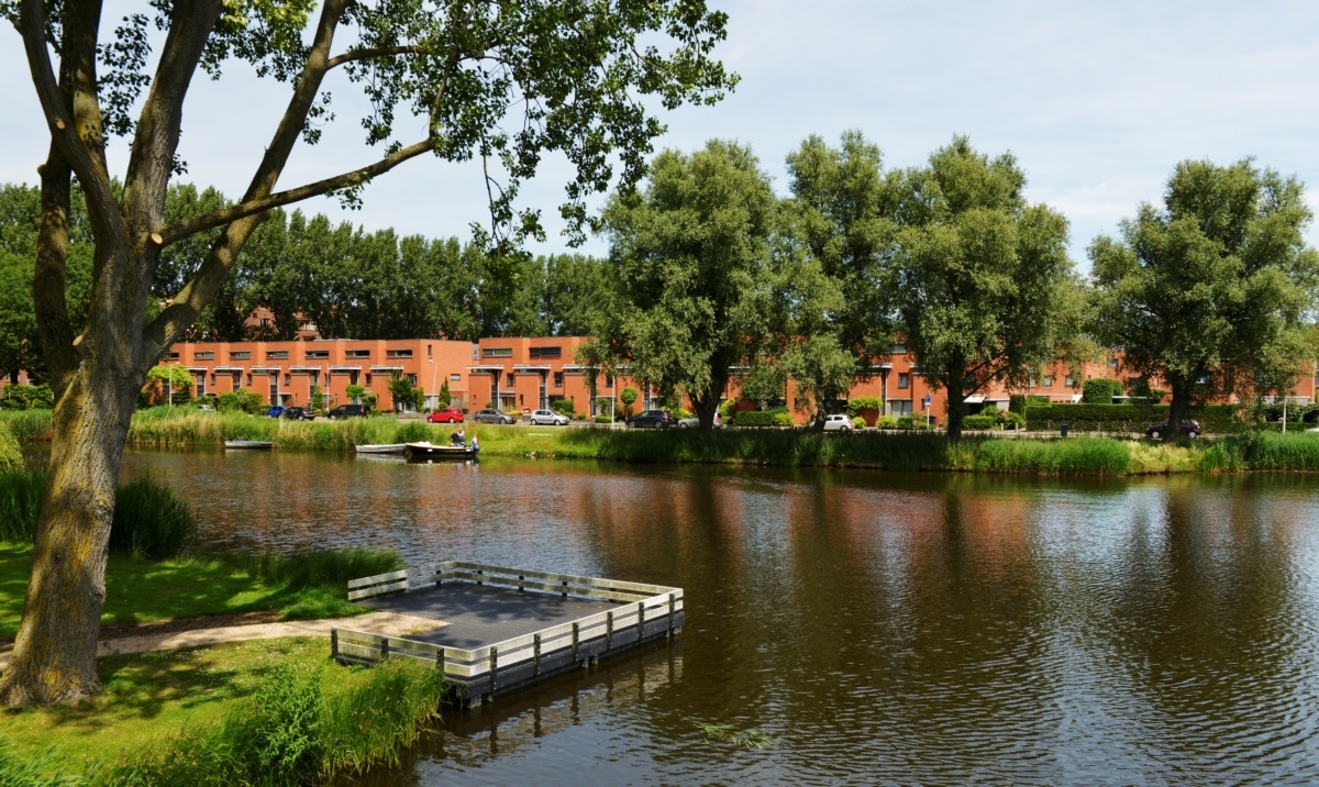 Foto van huizen aan het water in Zaandam